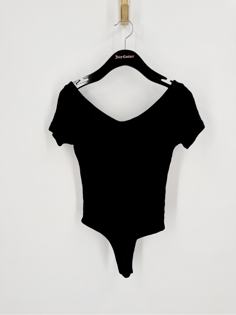 Lulu's Black Off-Shoulder Short Sleeve Bodysuit